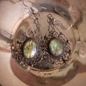 Dangling filigree earrings